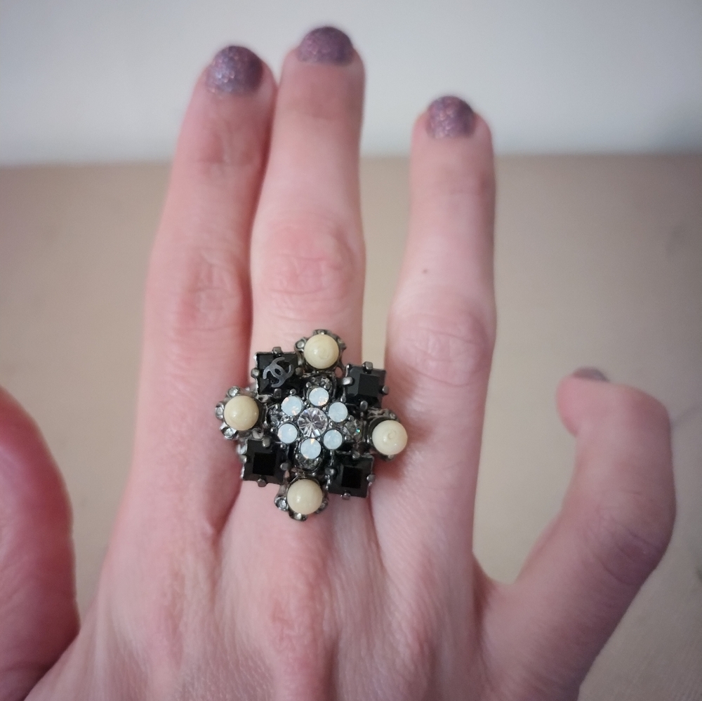 Chanel ring size 6